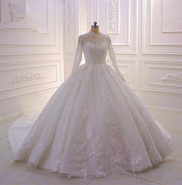 Vintage High-neck Long Sleeve Appliques Lace Beading Ruffles Long Ball Gown Wedding Dress