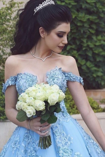 Charming Off-the-shoulder Sweetheart Ball Gown Prom Dress With Appliques Lace