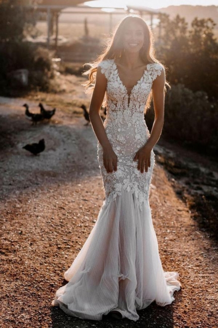 Elegant Deep V-neck Appliques Lace Backless Long Mermaid Wedding Dress
