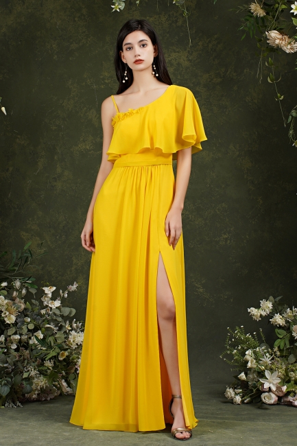 Charming Yellow A-line Spaghetti Straps Flower Embellishment Bridesmaid Dress With Split Pockets