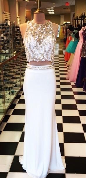Two Piece White Luxury Beading Prom Dresses Halter Neck Sheath Evening Gowns