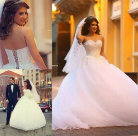 Sweetheart Elegant Applique Ball Bridal Gown Lace Up Wedding Dress with Beadings
