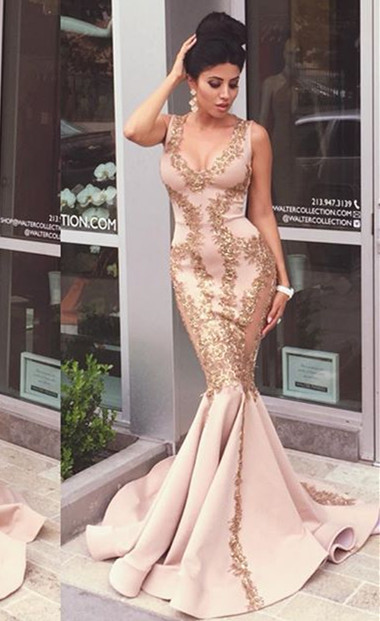 Gold Lace Applique Mermaid Prom Dresses V Neck Ruffles Train Evening Gowns