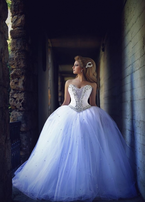 Crystals Princess Ball Gown Wedding Dresses Sweetheart Neck Long Luxury Bridal Gowns