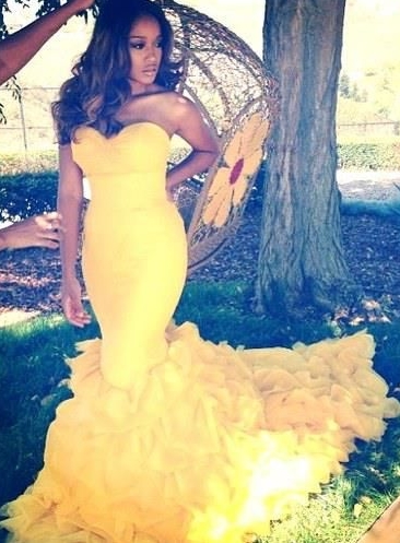 Amazing Yellow Mermaid Prom Dresses Sweetheart Neck Ruffles Train Evening Gowns
