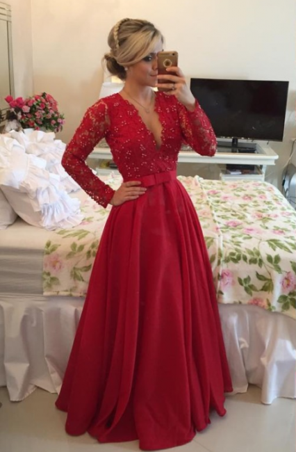 Red Long Sleeves Prom Dresses V Neck Lace A-line Stunning Evening Gowns