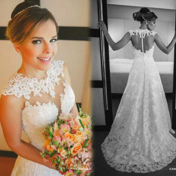 A-Line Jewel Lace Bridal Gowns Sweep Train Formal Wedding Dresses with Bottons