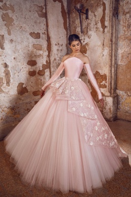 Romantic Long Sleeves Tulle Ball Gown Prom Dress With Floral Ruffles_1