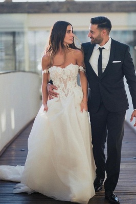 Elegant A-Line Sweetheart Off-the-Shoulder Appliques Lace Backless Wedding Dress_1
