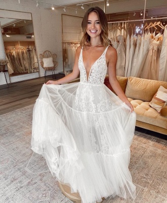 Romantic  Straps V Neck Applique Tulle A Line Beach Wedding Dress | Floor Length Wedding Gown_2