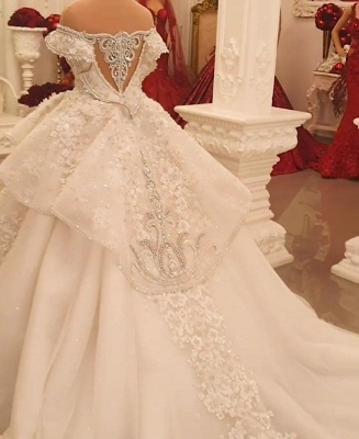 Gorgeous Off-the-shoulder Backless Appliques Lace Sequins Ruffles Ball Gown Wedding Dress_3