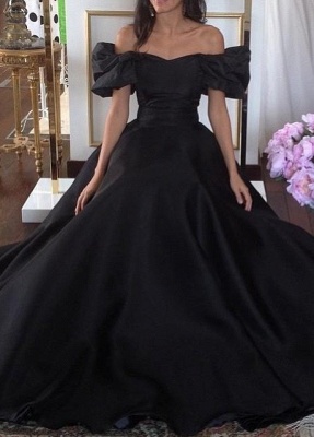 Gothic Black Wedding Dresses Off the Shoulder Puffy Short Sleeves Sexy Bridal Gowns_1