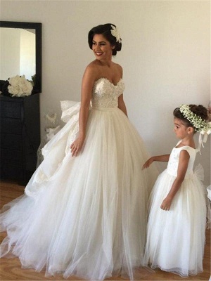 Sweetheart Off the Shoulder Short Sleeves with Ruffles Ball Gown Wedding Dresses_4